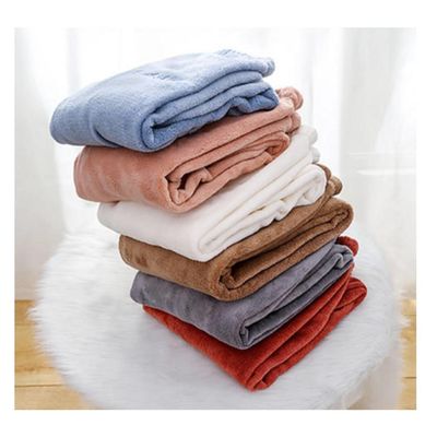 Tejido de flanela competitivo 57/58&quot; para textiles para el hogar de peso medio y 100% poliéster