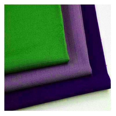 Tejido de lienzo para el proceso de fabricación de prendas de trabajo