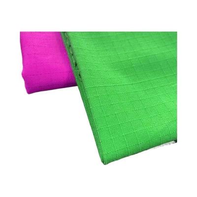 Tejido de traje de trabajo impermeable en patrón teñido simple de 235 gm Tejido de algodón poliestirado