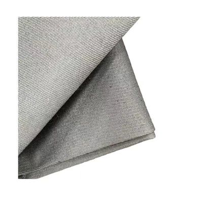 Poliéster de algodón simple Twill 21/21 108x58 110-260gm para ropa de trabajo Libro de muestra uniforme