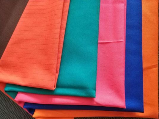 Ropa de trabajo CVC 60 de algodón 40 de poliéster antiestática para trabajo electrónico