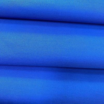 Tejido de lienzo para el proceso de fabricación de prendas de trabajo