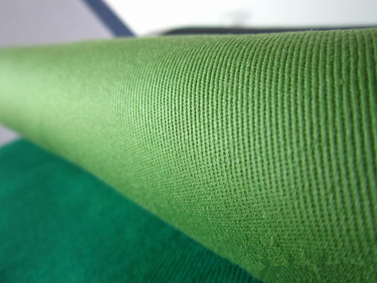 Tejido de ropa de trabajo Nombre popular Tintado a partir de tejido TC 65/35 240 GSM Twill personalizado