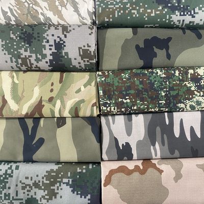 Tejido impresa impermeable multicámara camuflaje de lana polar de cuero blando para chaqueta al aire libre