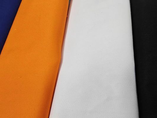 Colchón de revestimiento de poliéster estilo TWILL 210T Tejido de color Taffeta para tejido personalizado