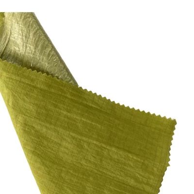 Vestidos deportivos esenciales de tela de nylon recubierta de PVC para chaqueta resistente a la lluvia y asequible
