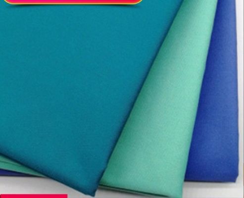 Color personalizado 170-200gsm Tejido de exfoliante para uniforme médico y bata quirúrgica hecha