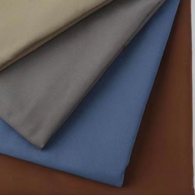 Estilo sencillo 100% de poliéster Twill Gabardine ropa de trabajo Tejido de tela para pedidos personalizados