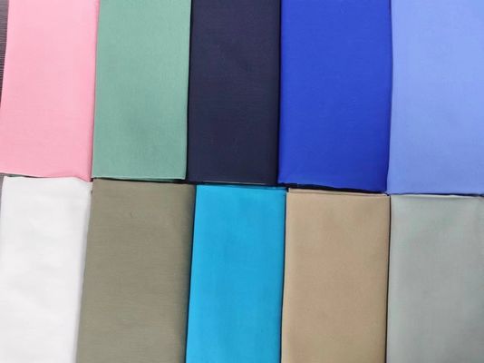 Color personalizado 210T Tejido de revestimiento de poliéster Taffeta Retardante de llama para textiles domésticos