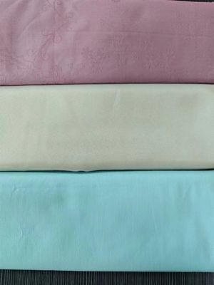 Color personalizado 210T Tejido de revestimiento de poliéster Taffeta Retardante de llama para textiles domésticos