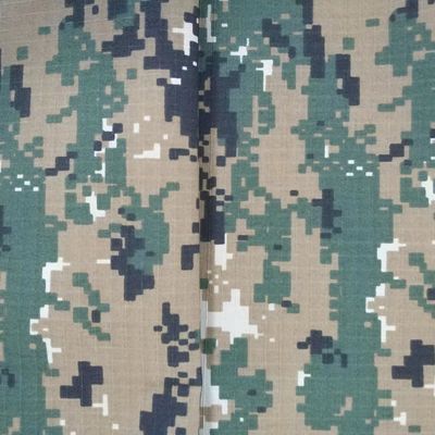 Fabrica de camuflaje impermeable en TC Ripstop para la solicitud del cliente