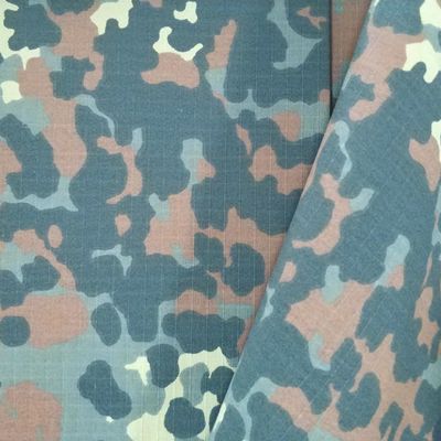 Fabrica de camuflaje impermeable en TC Ripstop para la solicitud del cliente
