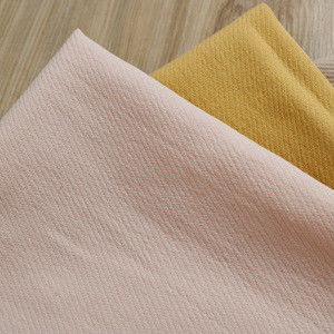 Tejido Taffeta 210T de revestimiento de poliéster 100% estándar exportado para productos de uso salvaje
