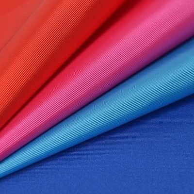 Modelo de tejidos sólidos de poliéster retardante de llamas para uniformes textiles para el hogar