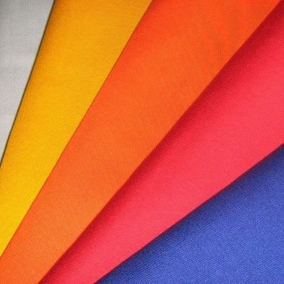 Preppy Style Tejido de poliéster 100% para uniformes escolares Número de hilos 150D * 150D