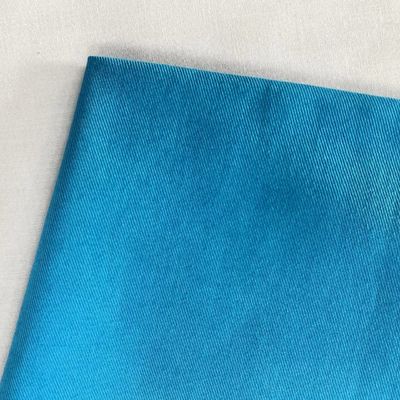 Tejido de poliéster de algodón 65*65 133*72 TC de colorado plano para ropa de trabajo Traje 57/58&quot; de ancho