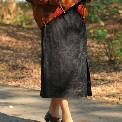 Tejido de brocado de jacquard metálico 100% de poliéster en estilo cuadrado desde listo para el envío