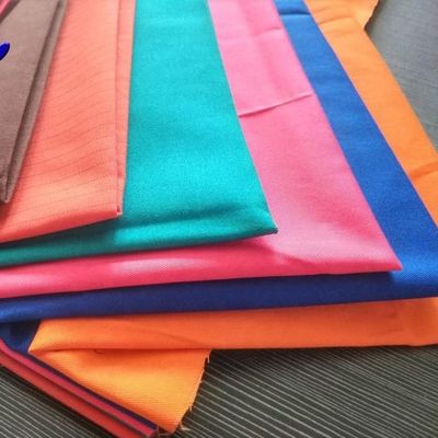 Tejido de poliéster 100% para ropa de trabajo uniforme con diseño retardante de llama de moda